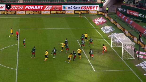 Ilya Kukharcuk's miss of the season contender against Lokomotiv Moscow